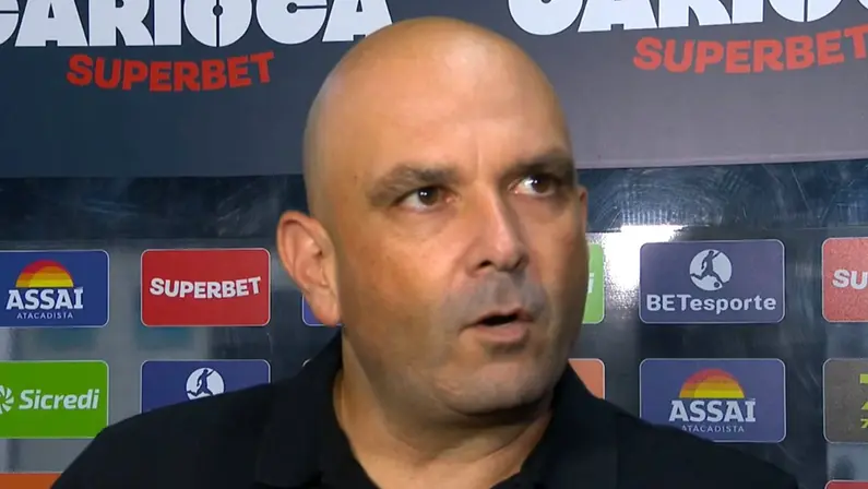 Carlos Leiria em Botafogo x Fluminense | Campeonato Carioca 2025