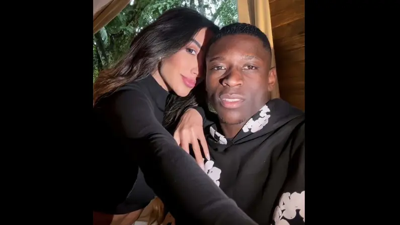 Luiz Henrique, do Botafogo, e Tammy Parisoto