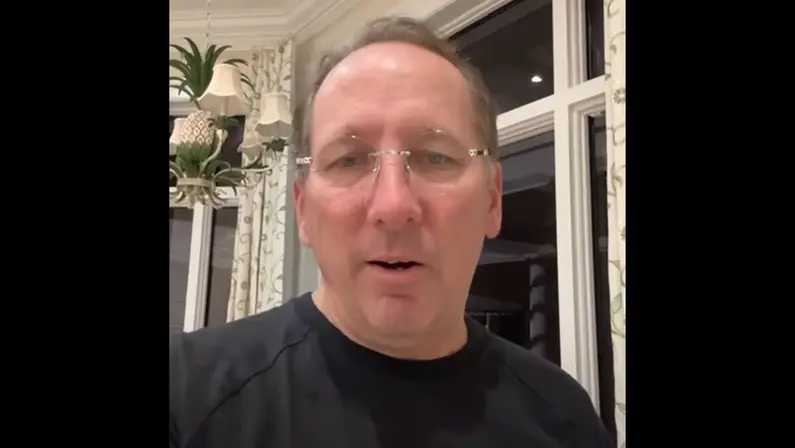 John Textor manda mensagem à torcida do Botafogo: ‘Tivemos um 2024 incrível e vamos fazer 2025 ainda melhor’