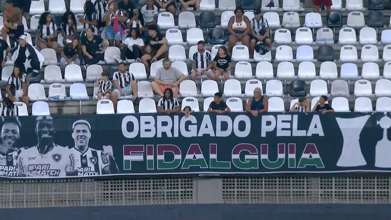 Faixa "Obrigado pela fidalguia" em Botafogo x Fluminense | Campeonato Carioca 2025