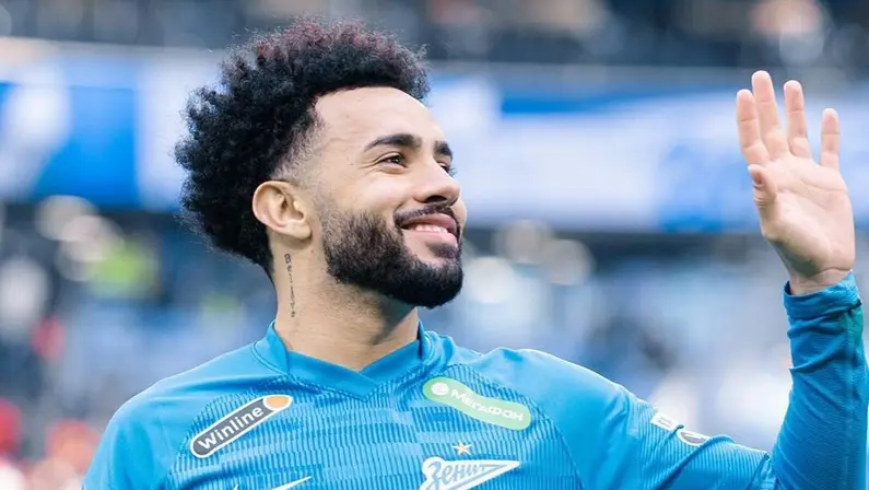 Botafogo avalia investida em Claudinho, meia-atacante do Zenit, diz jornalista