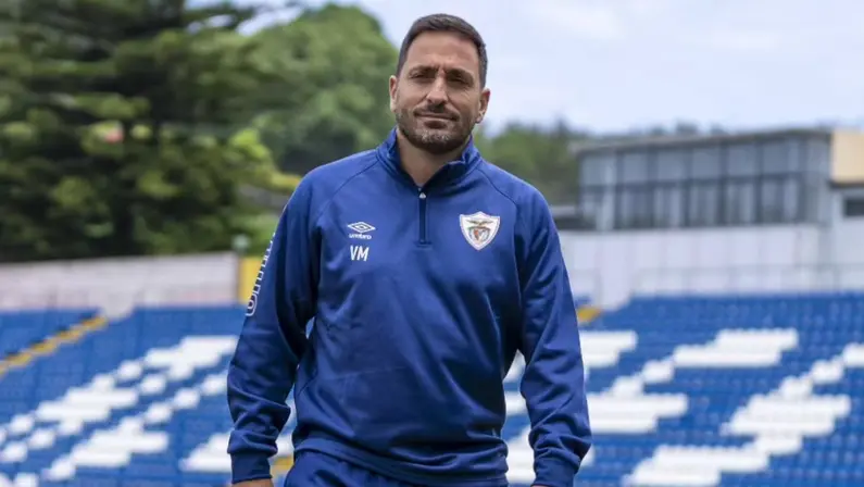 Vasco Matos, técnico do Santa Clara