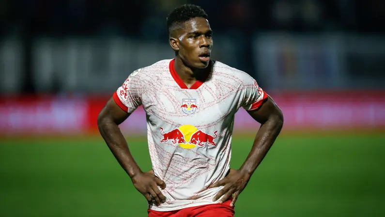 Empresários de Mosquera insistem para Bragantino liberá-lo, e Botafogo aguarda para aumentar proposta