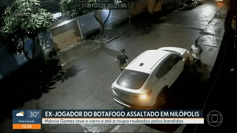 Ex-jogador do Botafogo, Márcio Gomes é assaltado em Nilópolis; bandidos levam até a calça