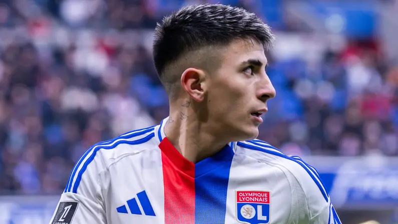 Caixa único: Lyon ‘garante’ R$ 590 milhões com direitos econômicos futuros de três jogadores do Botafogo, diz documento da Eagle Football