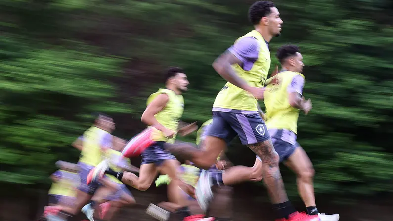 Botafogo segue buscando adversários para amistosos; jogo-treino com Maricá foi cogitado e descartado
