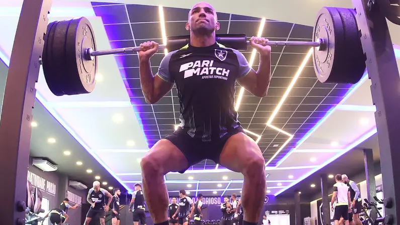 Marçal na academia do Botafogo no CT Lonier | Novembro 2024