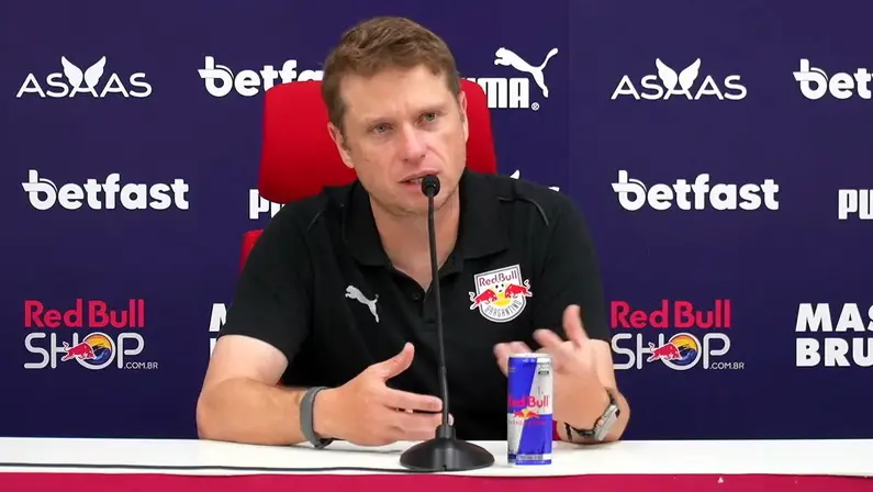 Técnico do Bragantino elogia Botafogo e explica estratégia: ‘É a equipe que tem sido a mais dominante. Precisávamos sair na frente’