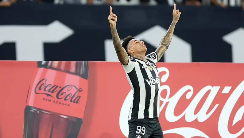 COM UM A MENOS SÓ DÁ A GENTE! BOTAFOGO VENCE UNIVERSIDAD DE CHILE NO NILTÃO E VAI ÀS OITAVAS DA LIBERTADORES