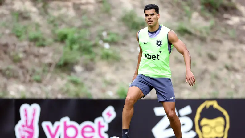 Grêmio tem interesse em Danilo Barbosa, do Botafogo, e inicia conversas