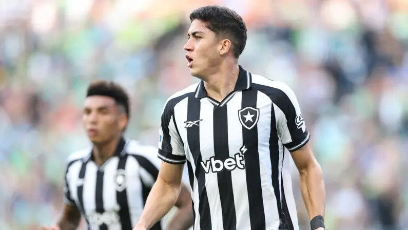 Botafogo chega a R$ 503 milhões em vendas de jogadores em 2025; veja valores de transações