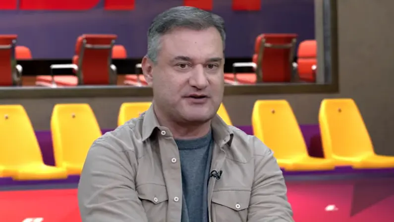 Comentarista relembra pioneirismo do Botafogo e aplaude ‘ousadia’ com Davide Ancelotti: ‘Durante anos ficamos reclamando da mesmice’