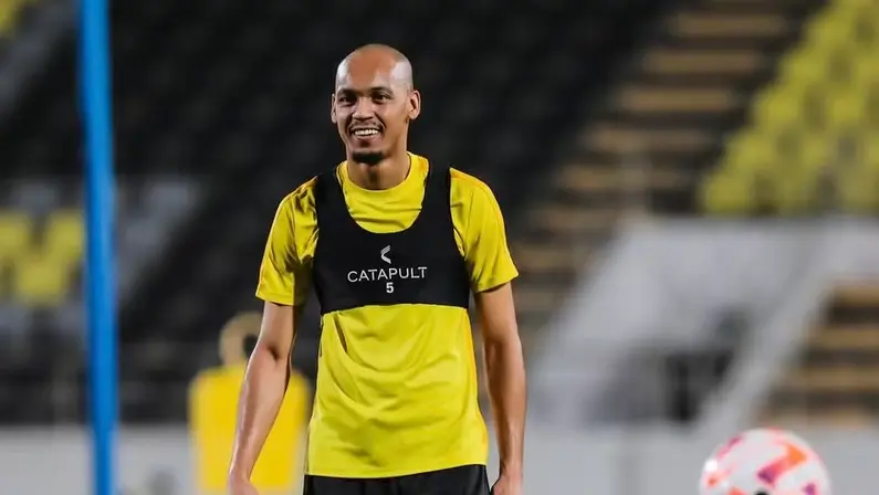 Fabinho, volante do Al-Ittihad