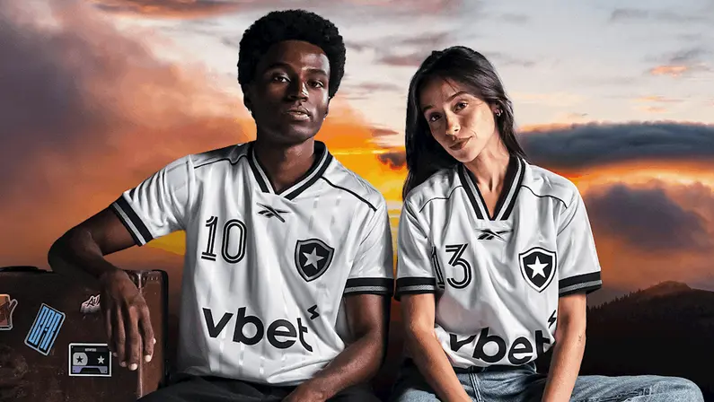 Botafogo lança nova camisa branca da Reebok para 2025-2026