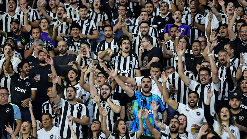 Torcida em Botafogo x Flamengo | Campeonato Brasileiro 2025