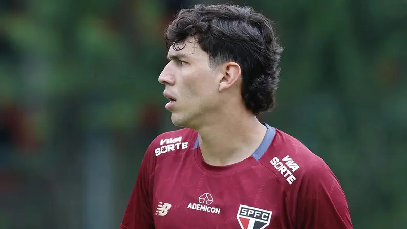 Clube do México deve fazer proposta ao São Paulo por Ferraresi, alvo do Botafogo