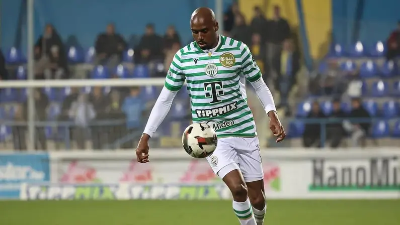 Júlio Romão, volante do  Ferencváros 