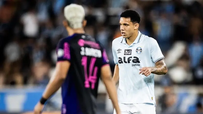 Botafogo faz proposta por zagueiro Viery, mas Grêmio rejeita