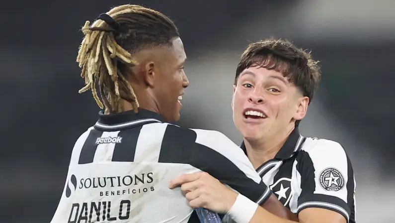 Danilo e Álvaro Montoro em Botafogo x Cruzeiro | Campeonato Brasileiro 2026