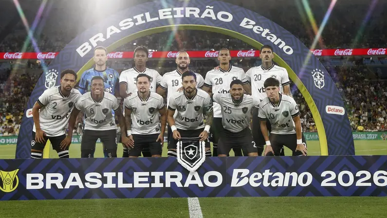 Vasco vence Palmeiras de virada com gol de Cuiabano, e Botafogo entra na zona de rebaixamento com jogos a menos