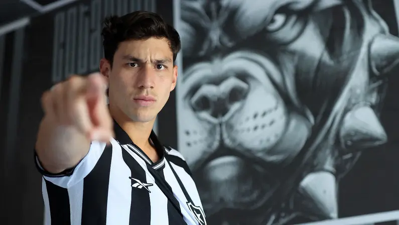 São Paulo comunica empréstimo até dezembro de Ferraresi, já anunciado pelo Botafogo