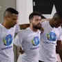 Bastidores: João Paulo lidera preleção e jovens puxam vibração após vitória do Botafogo. Veja o vídeo