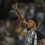 Luis Henrique comemora &#8216;primeiro de muitos&#8217; gols como profissional do Botafogo: &#8216;Dia mais feliz&#8217;