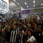 Apresentador: &#8216;Essa alegria toda da torcida não é pelo Honda, é pelo Botafogo&#8217;