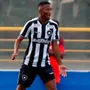 Nos passos de Luís Henrique: Wesley inicia trajetória no Botafogo