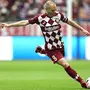 Iniesta no Botafogo é o sonho de agente que participou de negociações de Honda e Yaya Touré