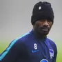 Salomon Kalou, alvo do Botafogo: revelado no Mimosas, campeão pelo Chelsea e ocaso no Hertha Berlin