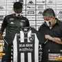 Matheus Babi é apresentado e promete honrar a camisa: ‘Minha família é toda Botafogo’