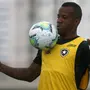 Versatilidade faz Guilherme Santos ganhar espaço no Botafogo