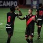 Lembra dele? Ex-Botafogo, Gustavo Ferrareis faz golaço em vitória do Atlético-GO sobre o Flamengo