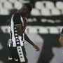 Matheus Babi dedica à mãe seu primeiro gol como jogador do Botafogo