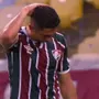Ex-Botafogo, Danilo Barcelos estreia no Fluminense com carrinho criminoso e expulsão; Luiz Fernando também leva vermelho pelo Grêmio