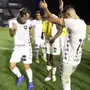VÍDEO: bastidores de vaga do Botafogo tem Honda sambando e Kanu pilhando o time