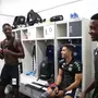 Bastidores da vitória do Botafogo tem ensaio de dancinha de Babi e Kalou; veja vídeo