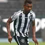 Reforço celebrado, Kalou precisa mostrar mais no Botafogo