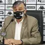 Botafogo precisa trabalhar para poste  não fazer xixi no cachorro