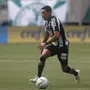 Victor Luis desfalca Botafogo contra o Grêmio, e jovem terá primeira chance como titular
