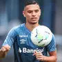 Volta? Emprestado pelo Botafogo, Luiz Fernando fica fora da lista do Grêmio para a Sul-Americana