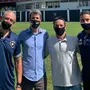 Freeland, Coev e Altamiro visitam Caio Martins em processo de integração com a base do Botafogo