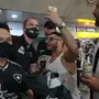 Botafogo é outro até na forma de tratar a torcida fora do Rio. Chay vibrou!