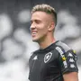 Saindo do Botafogo? Matheus Frizzo posta foto deixando o Rio de Janeiro: ‘Até a próxima’