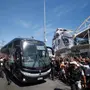 Polícia bloqueia rua no entorno do Nilton Santos e não permite entrada do ônibus do Botafogo por acesso habitual