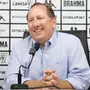 John Textor planeja contratar até mais três reforços na primeira janela e um técnico para o Botafogo B