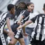 Giovanna Waksman faz  gol pelo Botafogo contra o Flamengo no sub-13 e comemora à la El Toro
