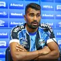 Thiago Santos, do Grêmio, é oferecido ao Botafogo, mas descartado por alto salário