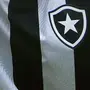 Botafogo fecha com Reebok e deve ter novos uniformes após o Carioca, diz site